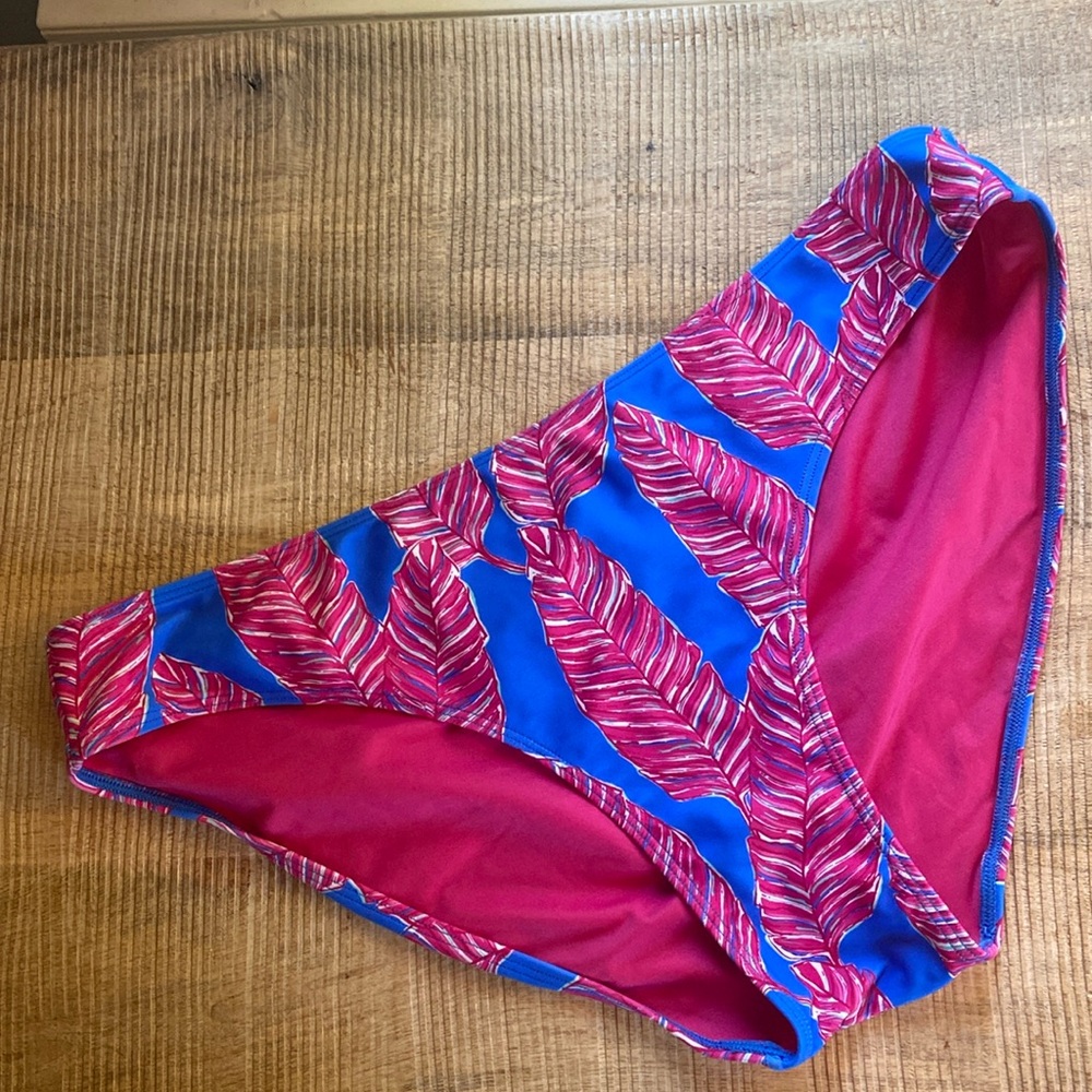 VINEYARD VINES Palm Bikini Bottom, size XL. New without tags.